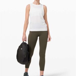 Lululemon Invigorate High-Rise Tight 25"
Dark Olive